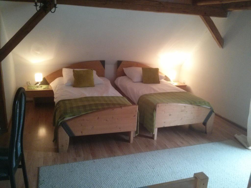 Zbojna Debra Bed & Breakfast Golejów Oda fotoğraf